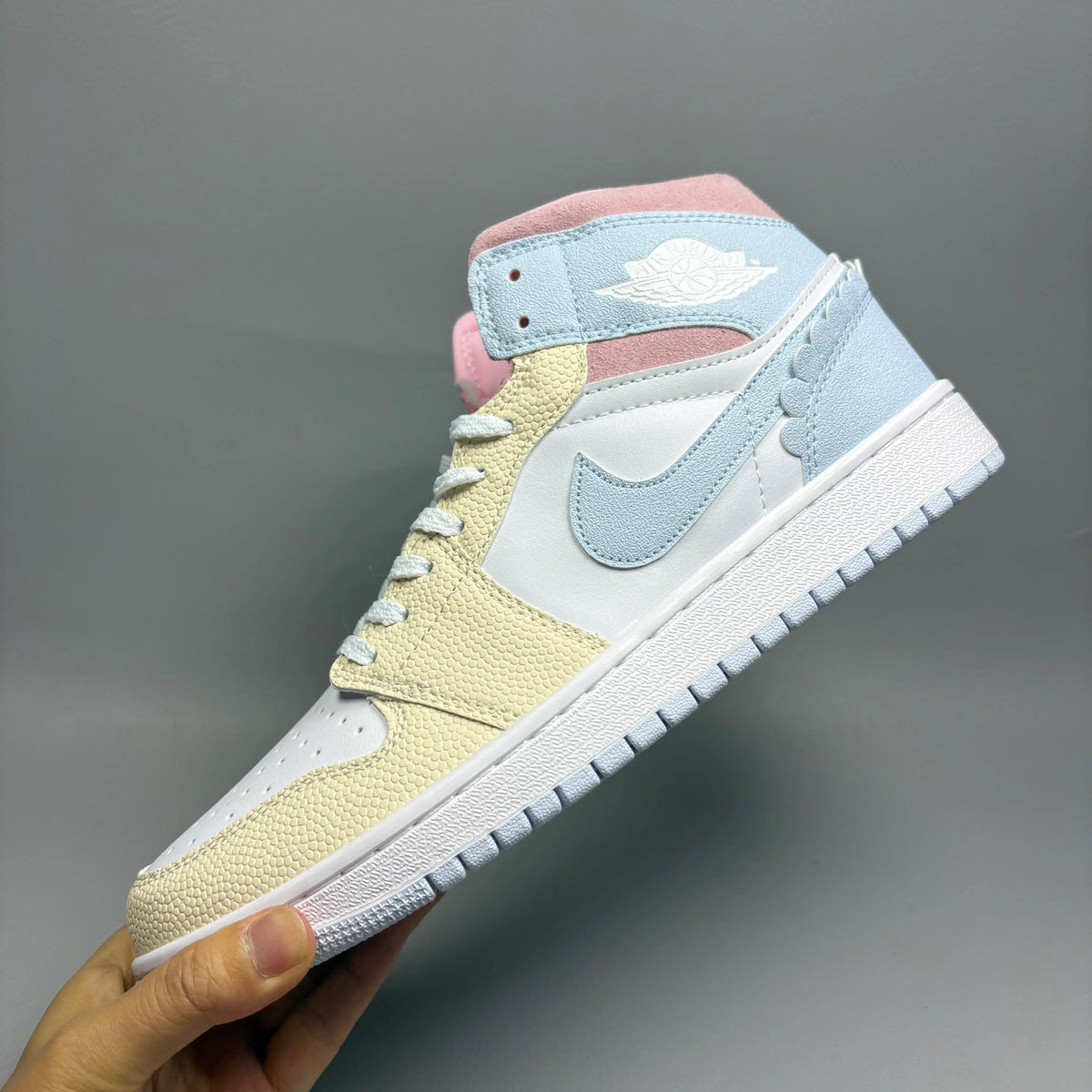AJ 1 Mid SE Love Is In The Air/ Valentine's Day Shoes Sneakers – nk0005315 image 3