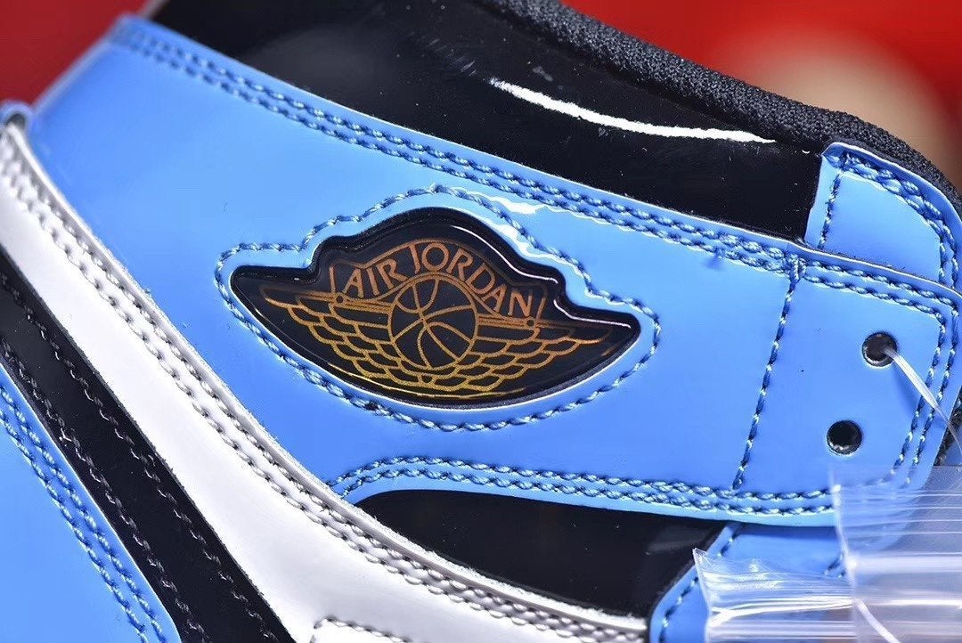 AJ 1 Retro High Fearless UNC Chicago Shoes Sneakers - nk0000058 image 13
