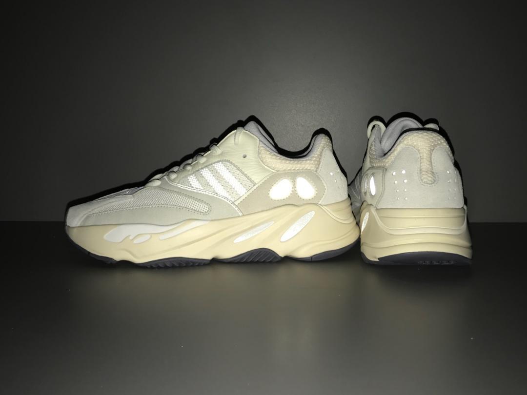 YzY Boost 700 Analog Shoes Sneakers - ad0000030 image 13