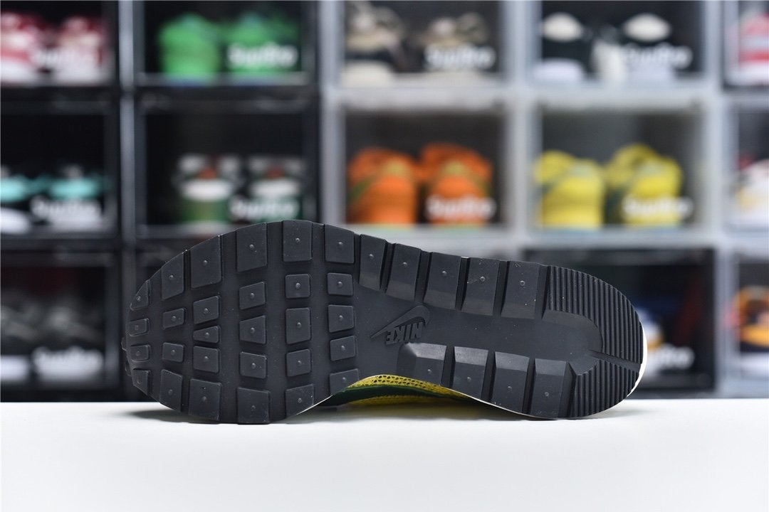 Sacai x VaporWaffle Tour Yellow Shoes Sneakers - nk0001676 image 2