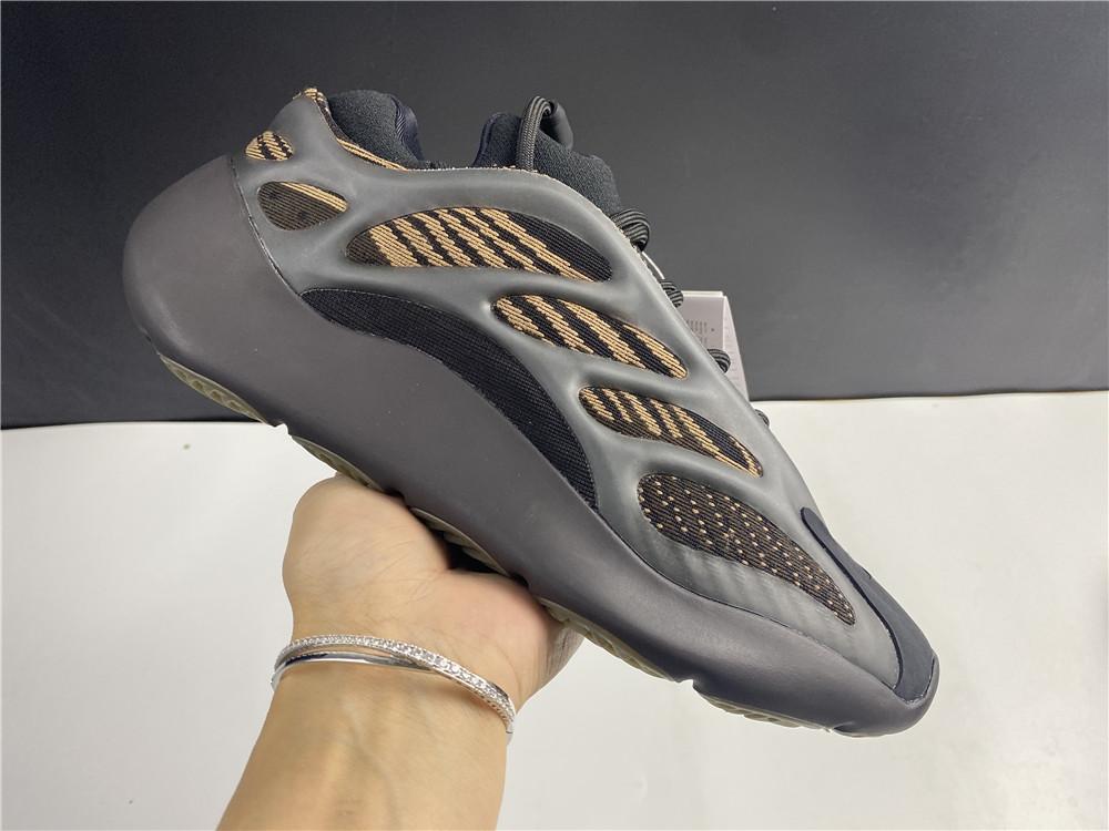 YzY 700 V3 Clay Brown Shoes Sneakers - ad0000323 image 15