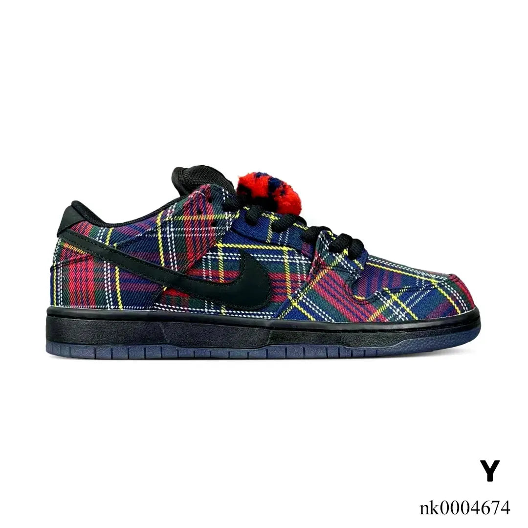 Nardwuar x Dunk Low SB Pro Tartan Shoes Sneakers - nk0004674 image