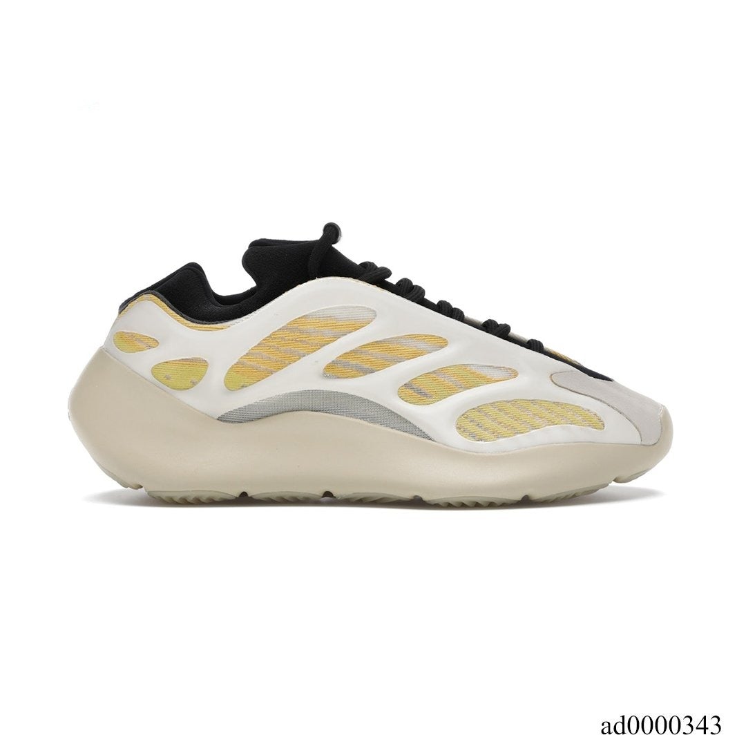 YzY 700 V3 Safflower Shoes Sneakers - ad0000343 image
