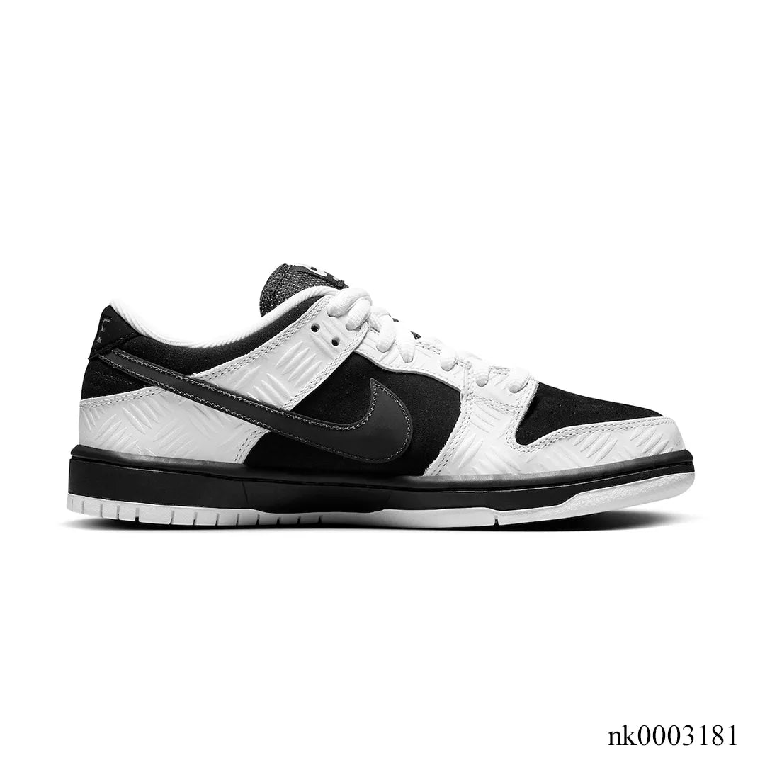 SB Dunk Low x The Tightbooth Shoes Sneakers - nk0003181 image