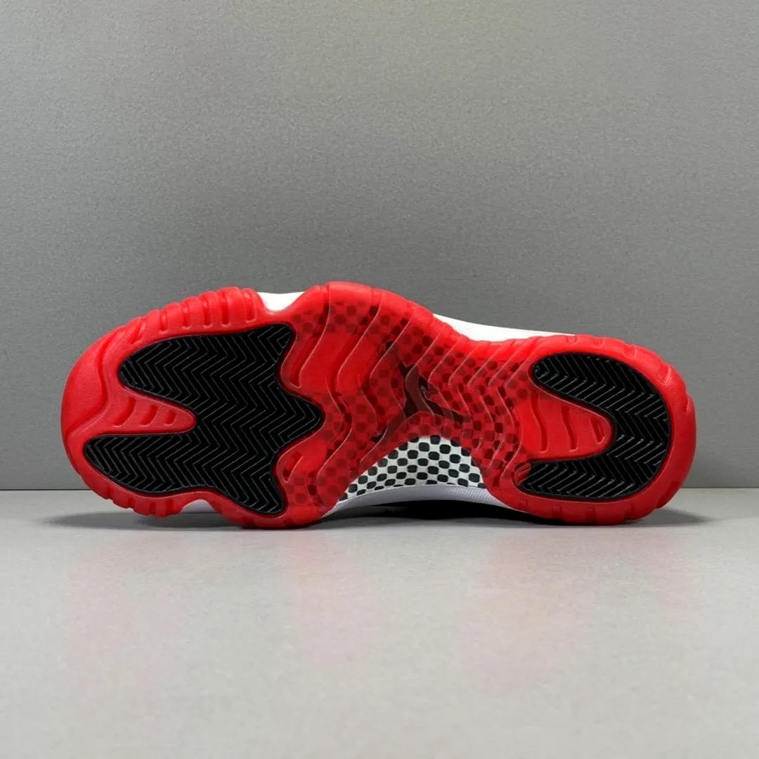 AJ 11 Retro Playoffs Bred (2019) Shoes Sneakers - nk0000057 image 8