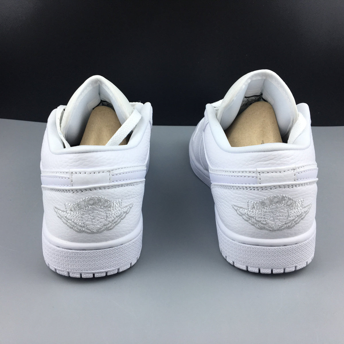 AJ 1 Low Triple White (2019) Shoes Sneakers - nk0000265 image 25