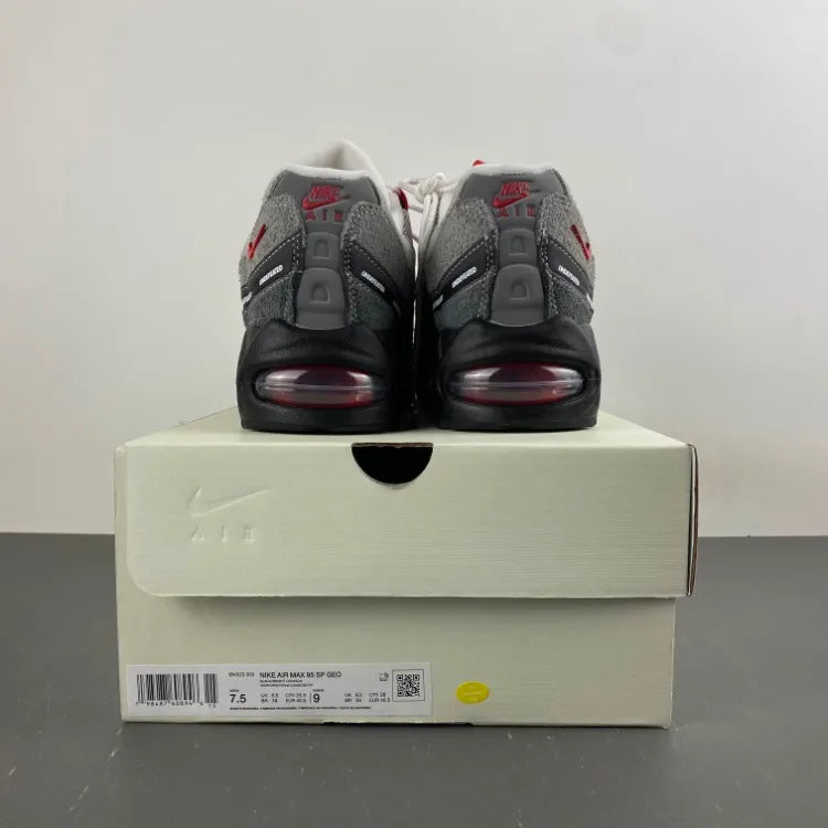 Undefeated x AM 95 'Tokyo Bright Crimson' Shoes Sneakers - nk0004949 image 5