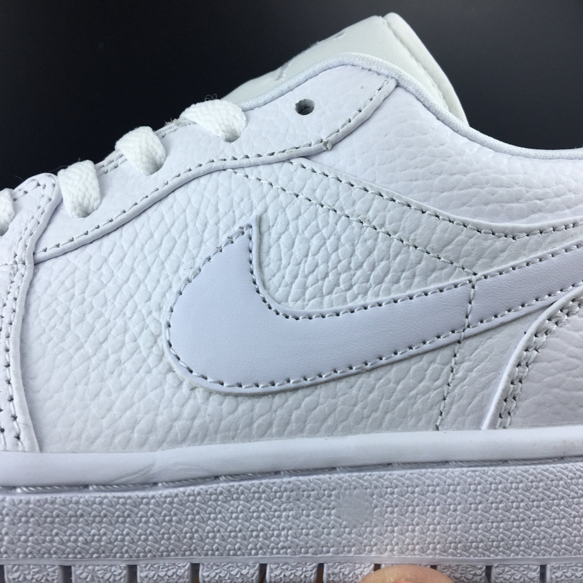 AJ 1 Low Triple White (2019) Shoes Sneakers - nk0000265 image 14