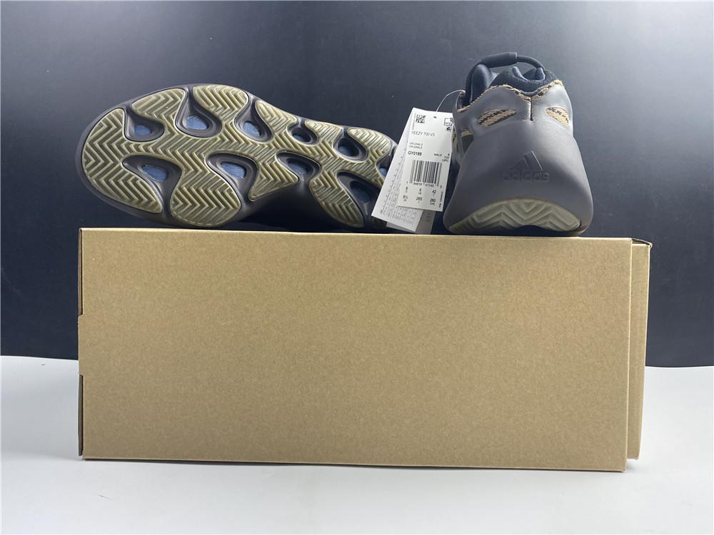 YzY 700 V3 Clay Brown Shoes Sneakers - ad0000323 image 12