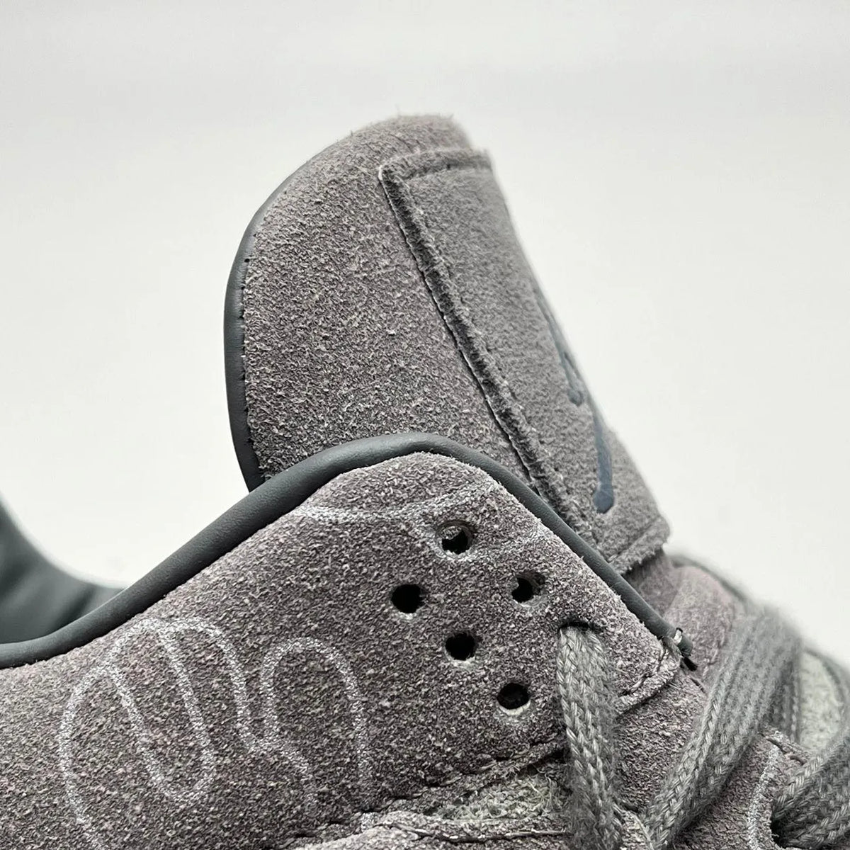 KAWS x AJ 4 Cool Grey Shoes Sneakers – nk0003104 image 10