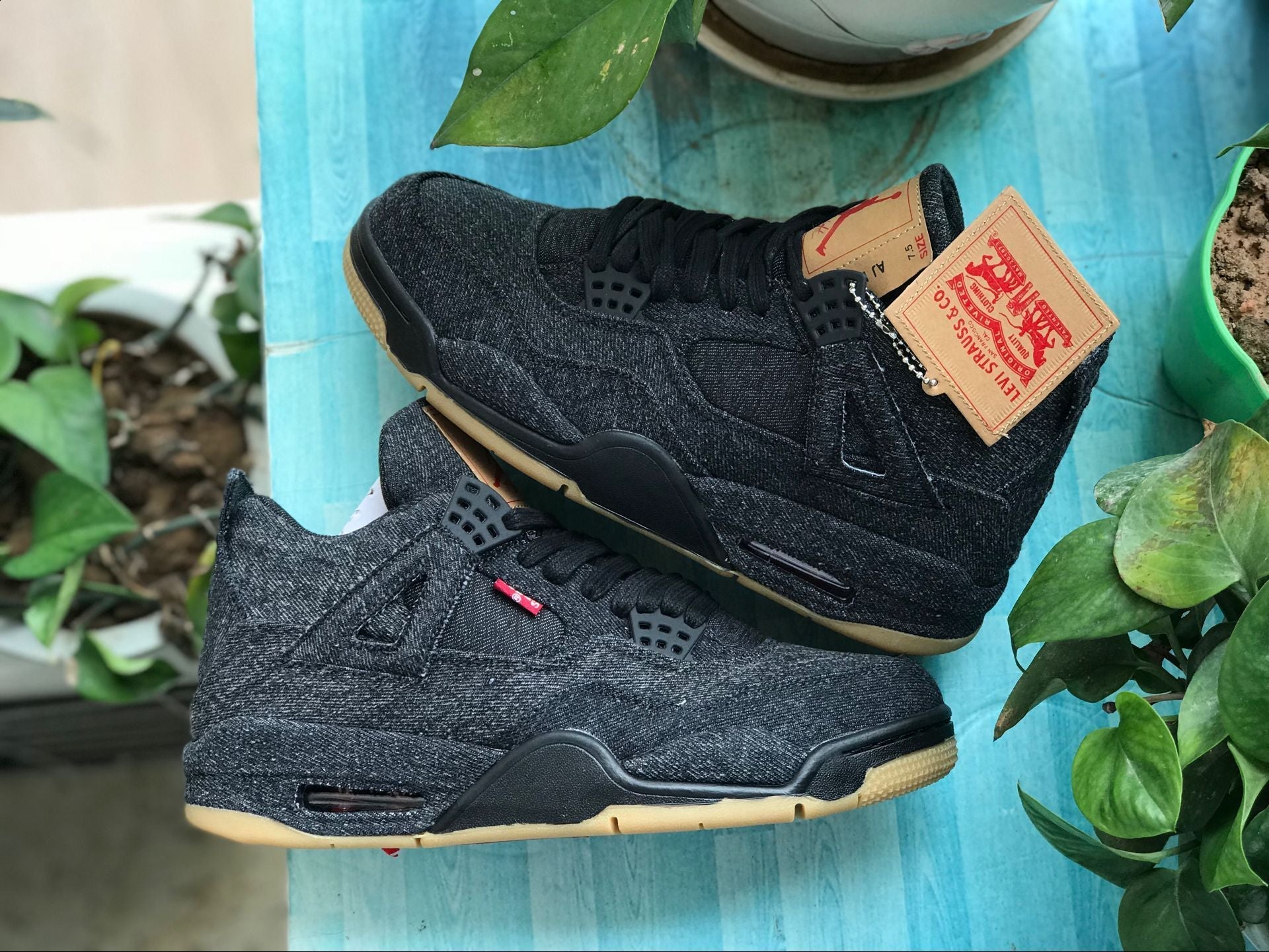 AJ 4 Retro Levi’s Black (Levi’s Tag) Shoes Sneakers – nk0000658