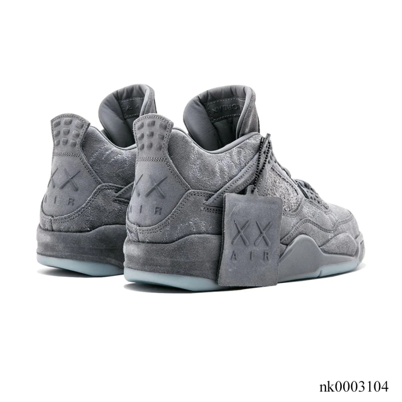 aj kaws