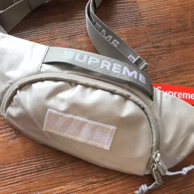 SUPREME Bags - 39 - spm0000240