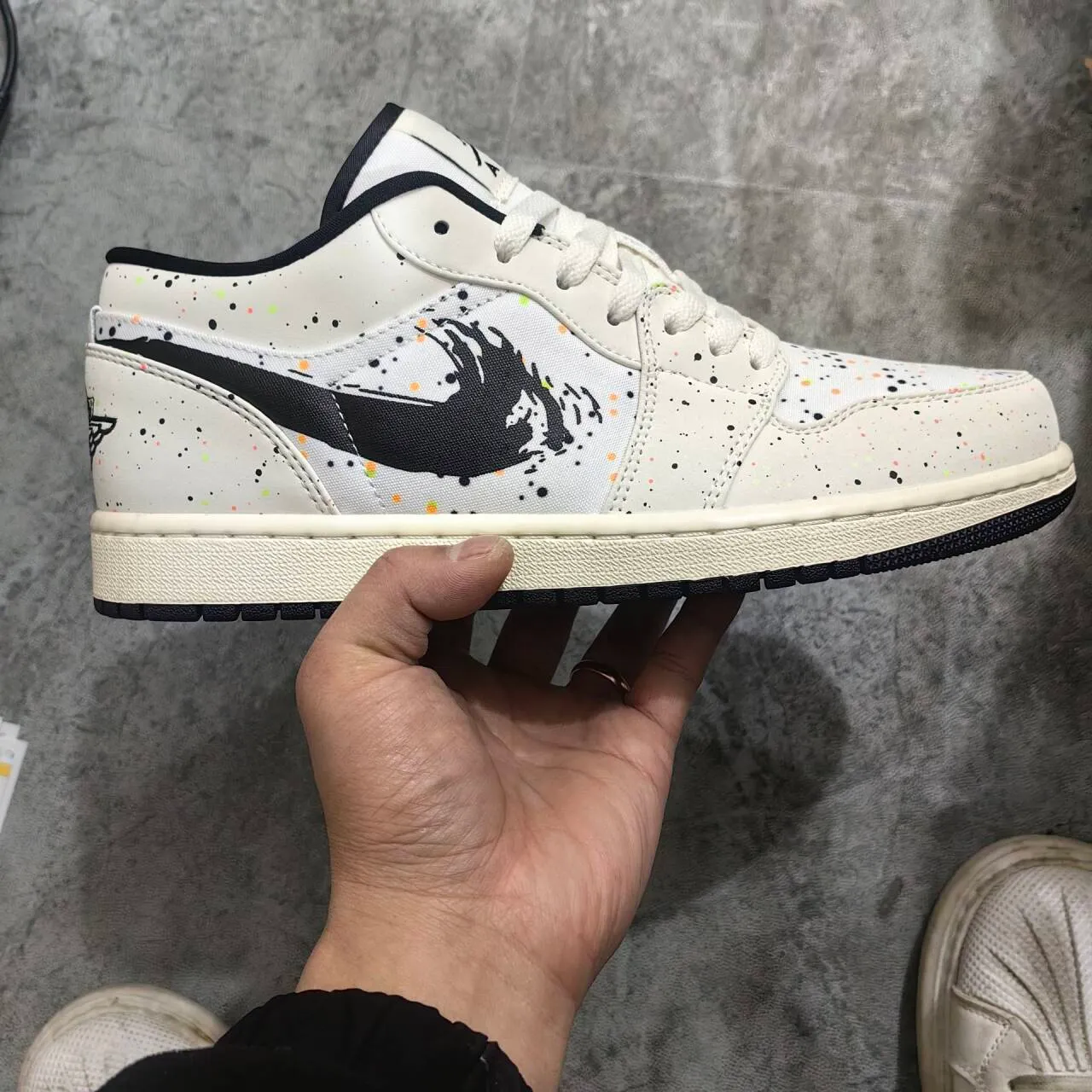 AJ 1 Low Brushstroke Shoes Sneakers - nk0003737 - Image 6