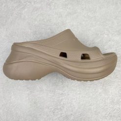 BLCG Pool Crocs - 92 - Cro0000092