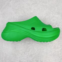 BLCG Pool Crocs - 95 - Cro0000095