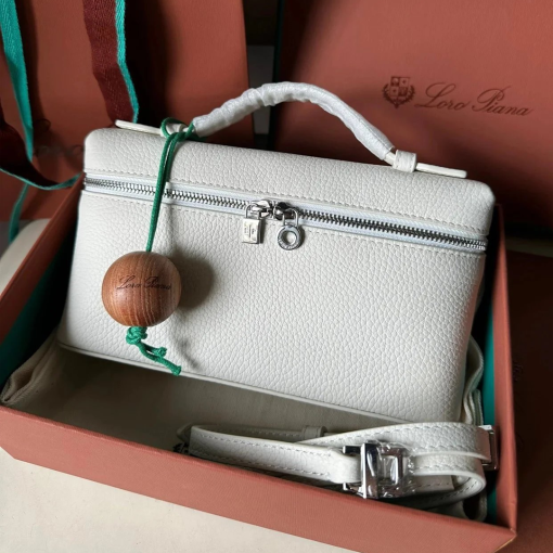 LP Extra Pocket In Grained Calfskin - 2 - lp000002 - Image 4