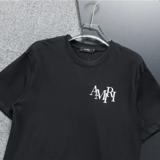 AM Staggered Logo T-shirt in Black - 279 - ami0000279 - Image 15