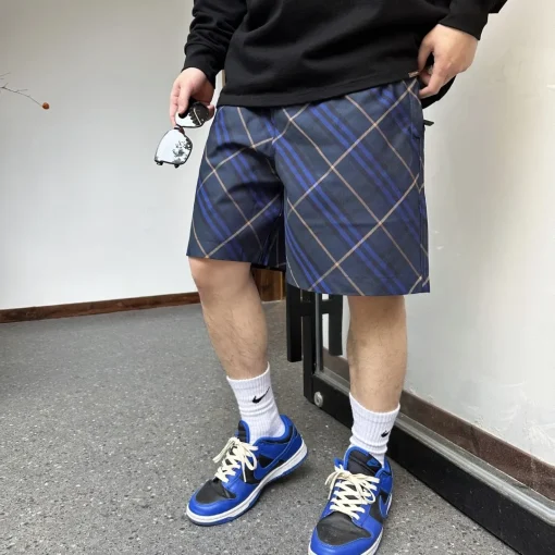 BUR Archive Check Knight Motif Shorts in Navy - 379 - bbr0000379 - Image 4