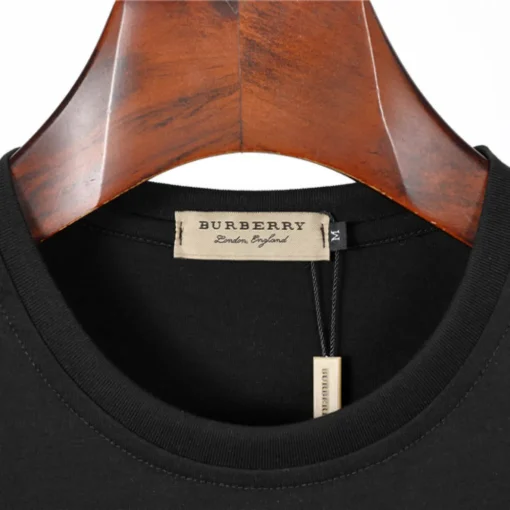 BUR Horseferry T-Shirt in Black - 391 - bbr0000391 - Image 5