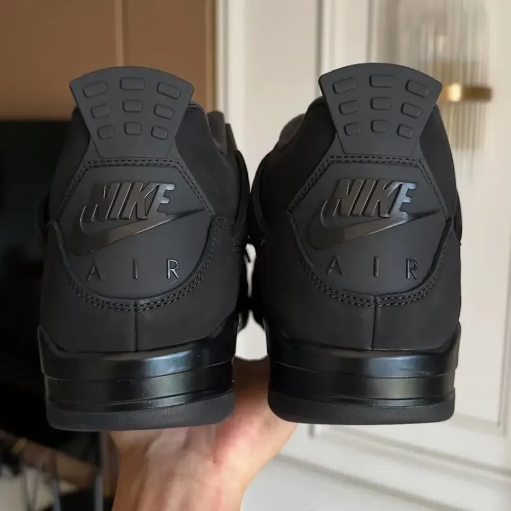 AJ 4 Black Cat