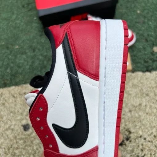 AJ 1 Low OG Chicago (2025) Shoes Sneakers – nk0004503 - Image 17
