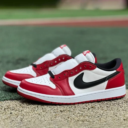AJ 1 Low OG Chicago (2025) Shoes Sneakers – nk0004503 - Image 5