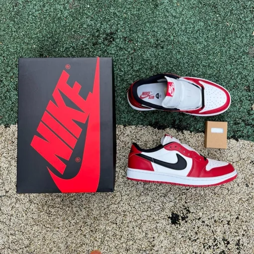 AJ 1 Low OG Chicago (2025) Shoes Sneakers – nk0004503 - Image 4