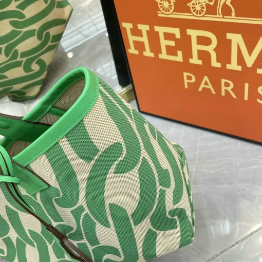HM Steeple Printed Green Bag - HM0009 - Image 9