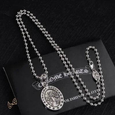 CH Oval Pendant Necklace - CH0014