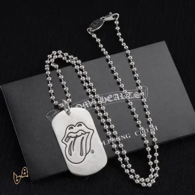 CH Tongue Square Pendant Necklace - CH0028