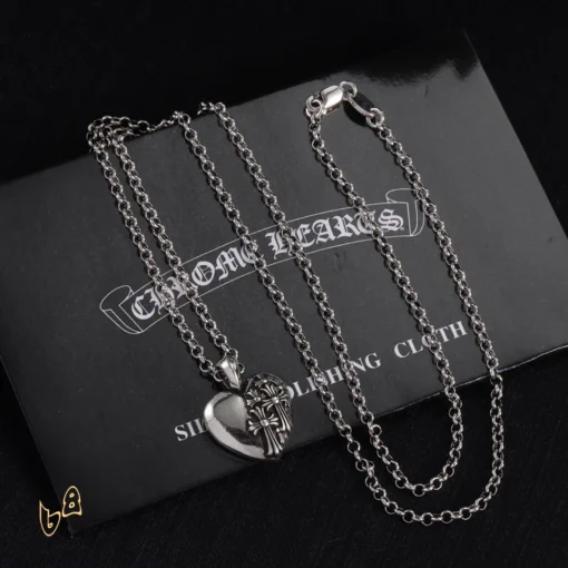 CH Heart Pendant Necklace - CH0039