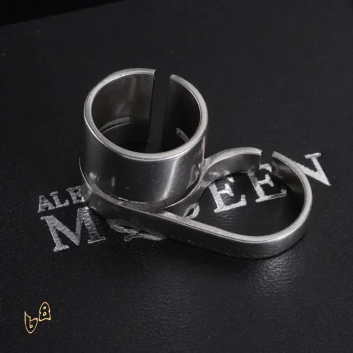 McQueen Double Logo-Engraved Antiqued Ring - MCQ0013 - Image 4