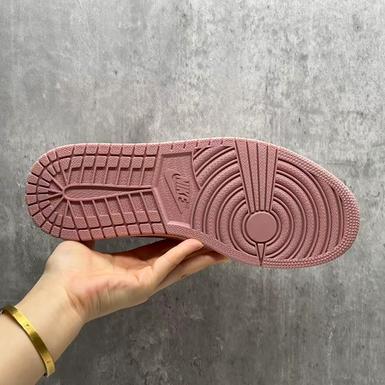 Travis Scott x AJ 1 Low OG Shy Pink Shoes Sneakers – nk0004567 - Image 10