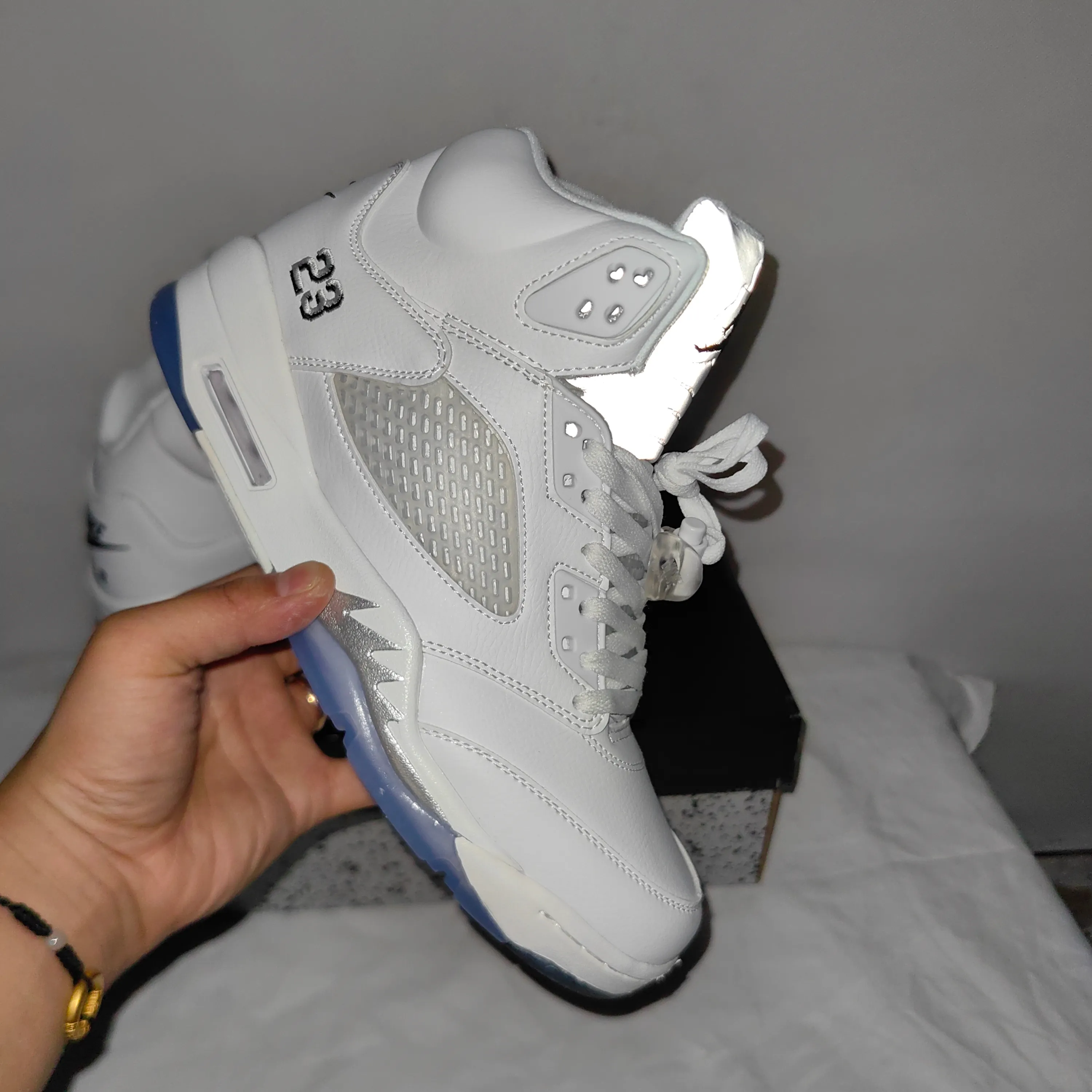 AJ 5 White Metallic (2026) Shoes Sneakers - nk0004576 - Image 5