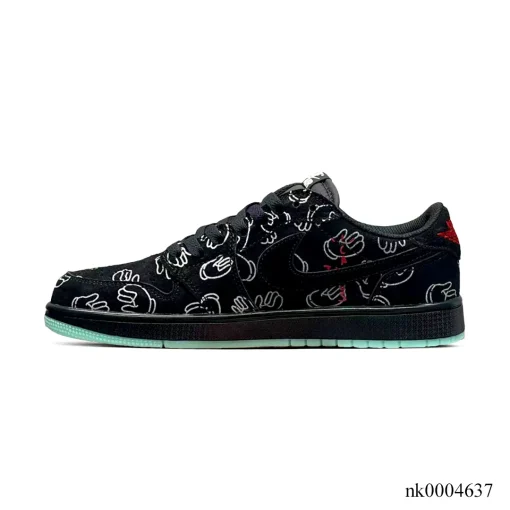 Travis Scott x KAWS x AJ 1 Low OG Black Shoes Sneakers – nk0004637 - Image 3