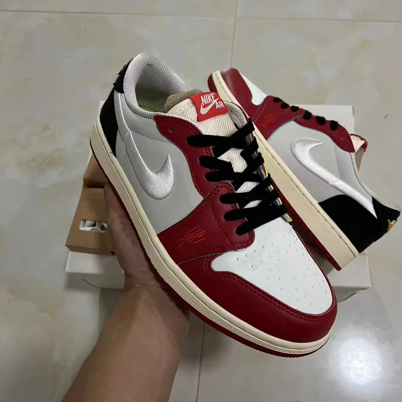 Trophy Room x AJ 1 Low OG (White Swoosh) Shoes Sneakers – nk0004773 - Image 8