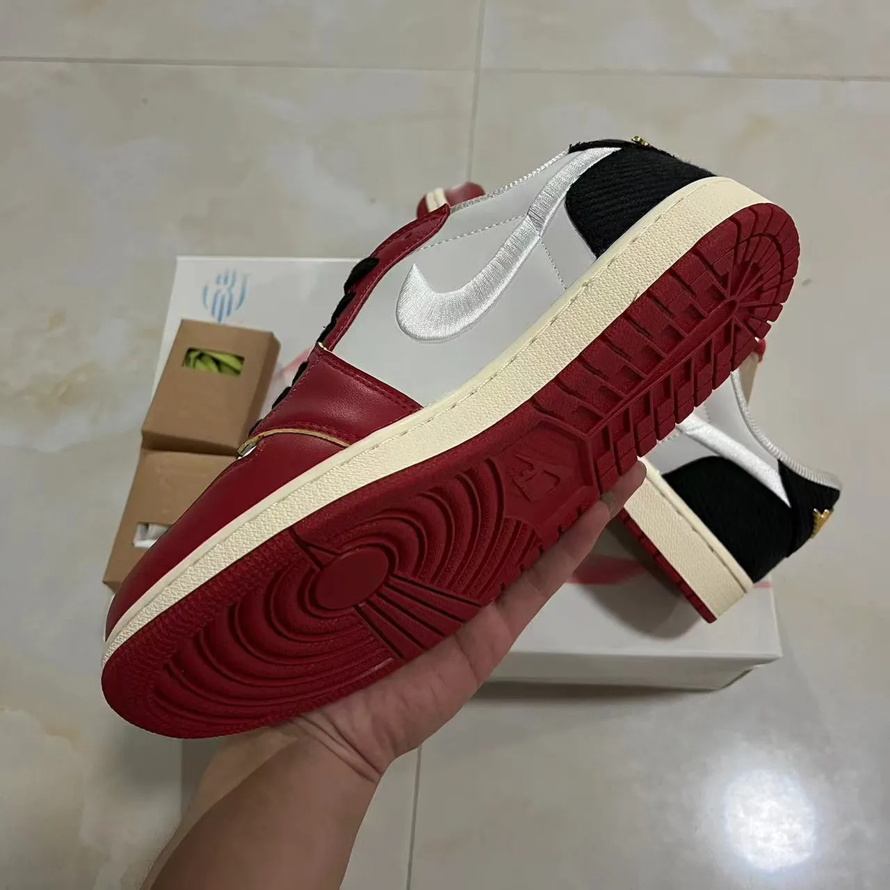 Trophy Room x AJ 1 Low OG (White Swoosh) Shoes Sneakers – nk0004773 - Image 9