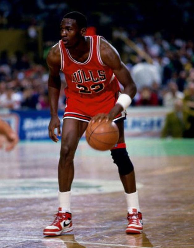 Jordan 1 "Chicago" – Where the Legend Began (1985)