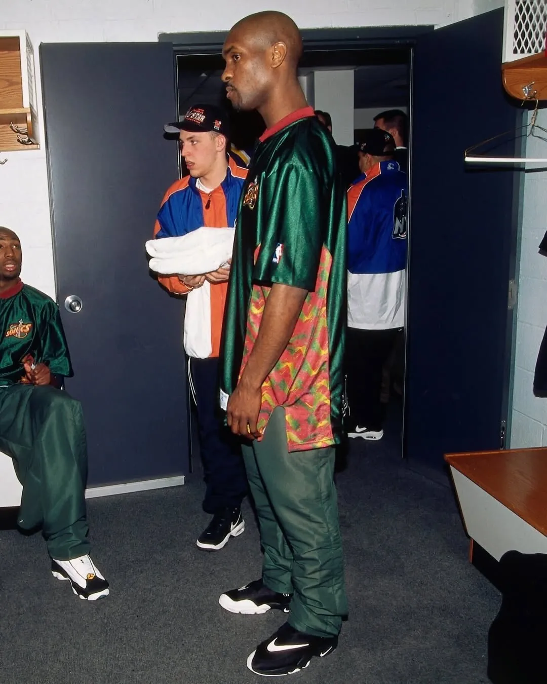 Gary Payton wearing Air Zoom Flight 98 The Glove backstage in the late 1990s