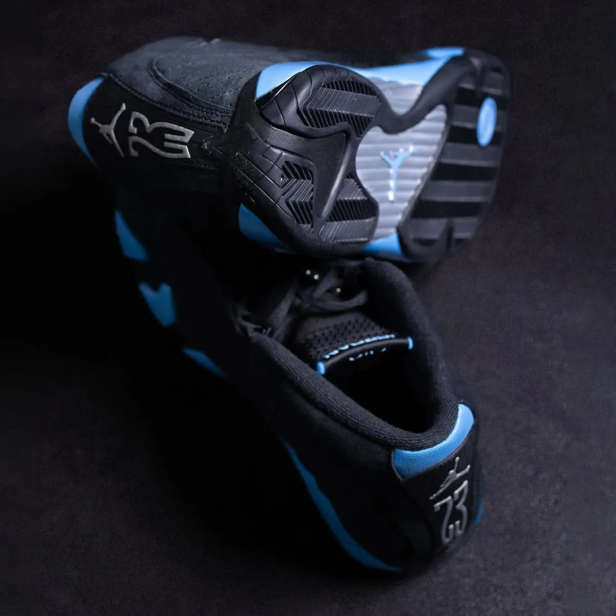 JORDAN 14 BLACK UNIVERSITY BLUE