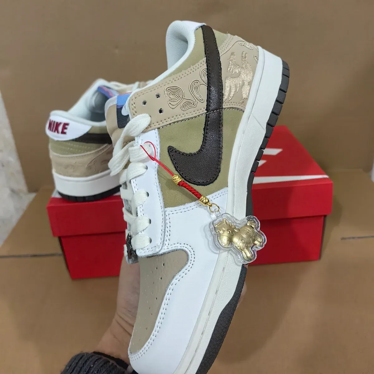 Dunk Low Year Of The Horse Shoes Sneakers - nk0004804 - Image 17