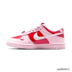 Alternative view of Dunk Low Valentine's Day (2026) Shoes Sneakers - nk0004833