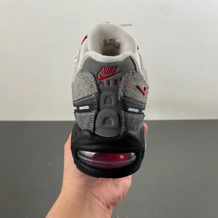 AM 95 SP x Undefeated Geo Tokyo Bright Crimson Shoes Sneakers - nk0004959 - Image 11