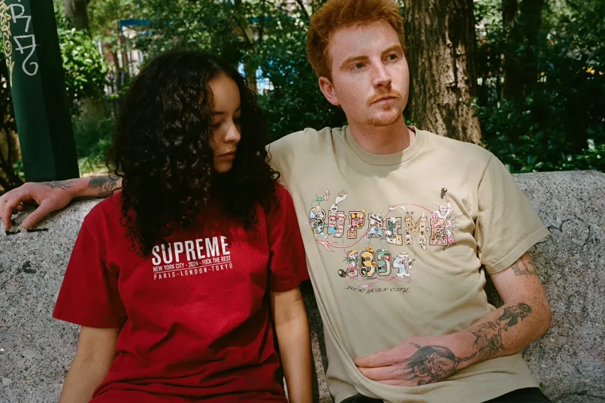 Supreme Garaphic Tees