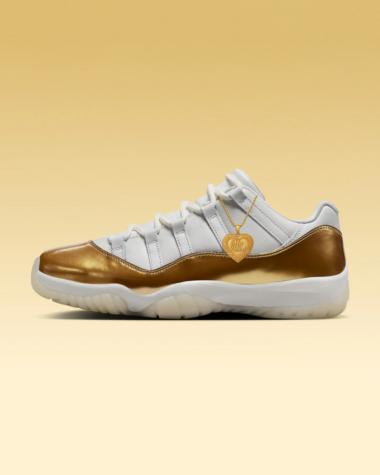 Jordan 11 Mother's Day - Side View