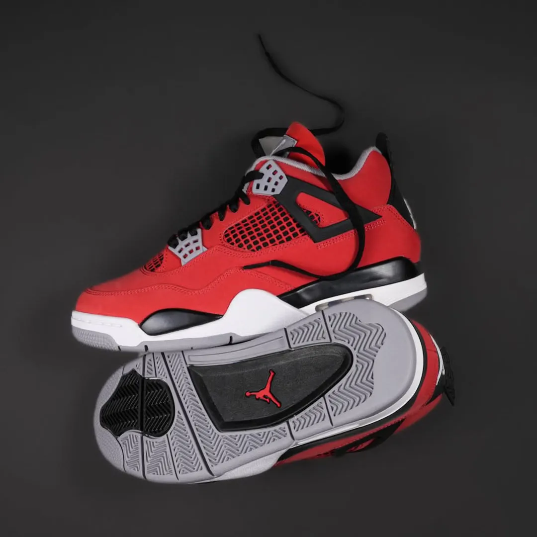 AJ 4 Toro Bravo