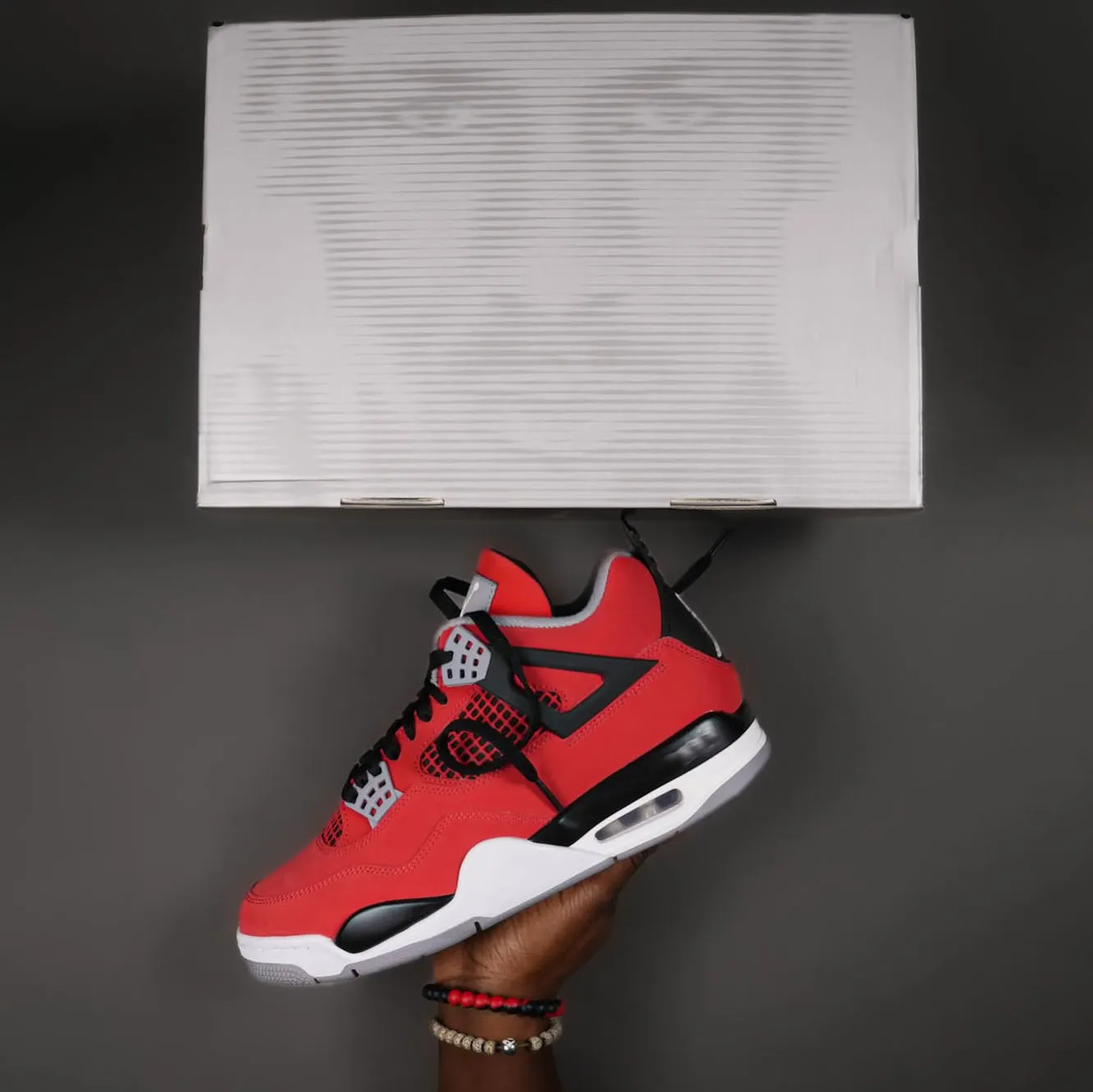 AJ 4 Toro Bravo