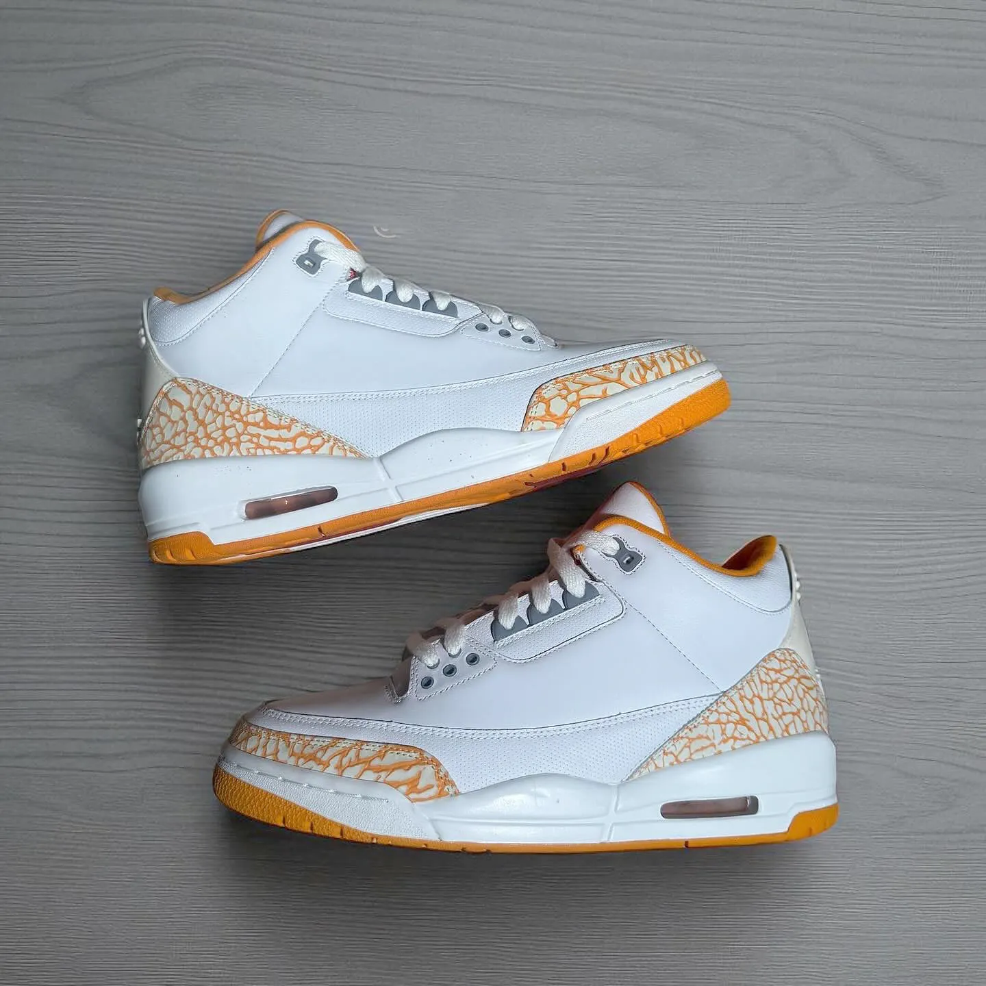 JORDAN 3  ORANGE CITRUS