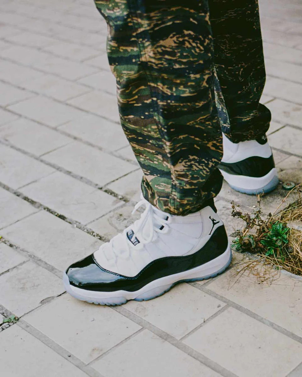 Modern on-foot look of the AJ11 Concord 2